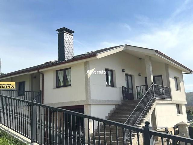 8830 Casa en Pantín en Valdoviño