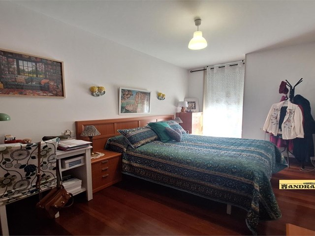 9139 Piso seminuevo en Mugardos